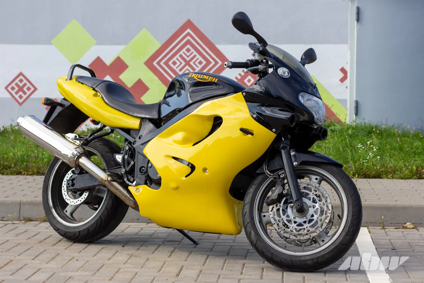 «Слегка «дурноватый», но мне в нем все нравится»: отзыв хозяйки Triumph TT600