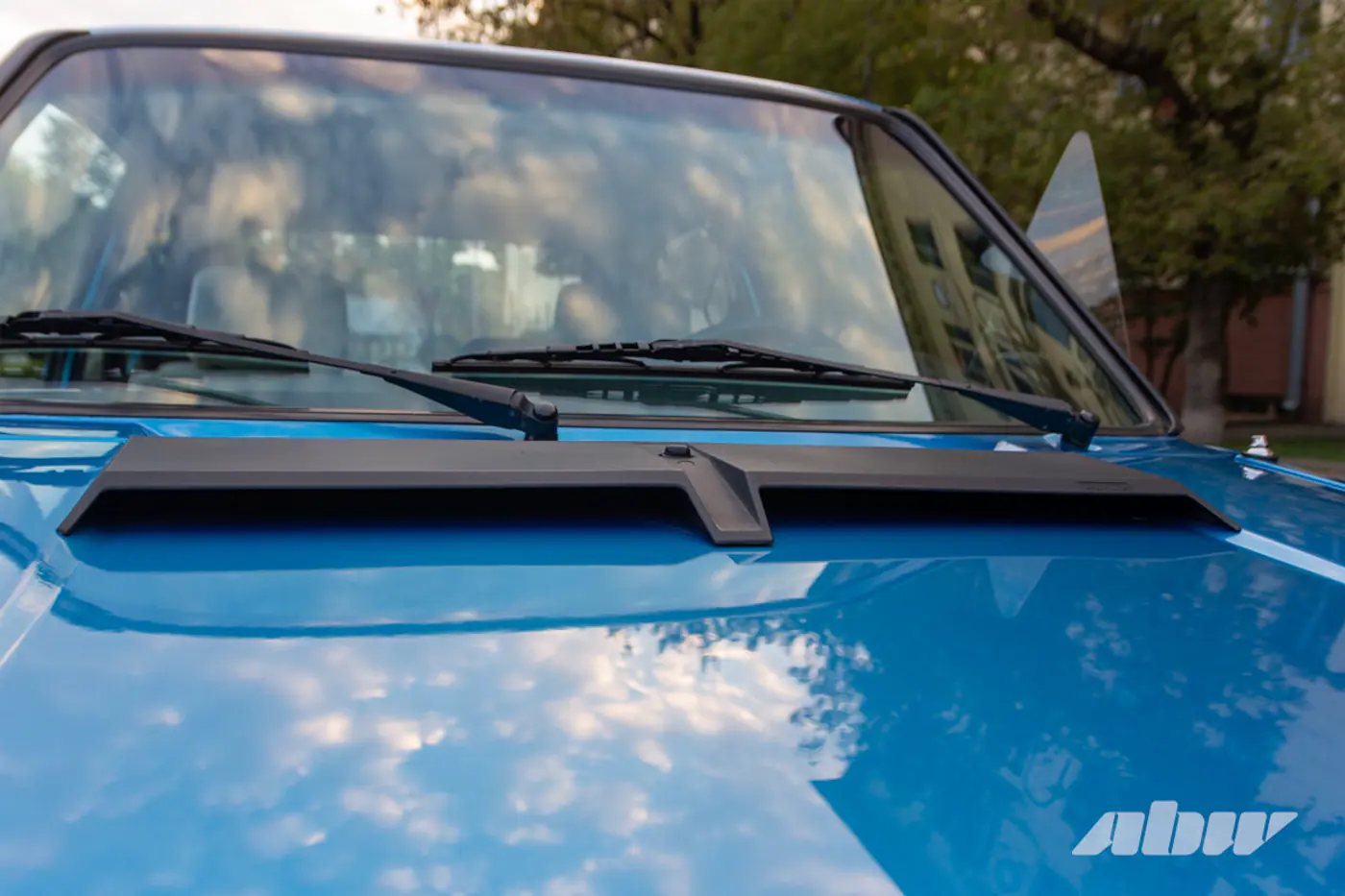 Даже «бриф» сохранился: история восстановления 41-летнего VW Golf Mk1