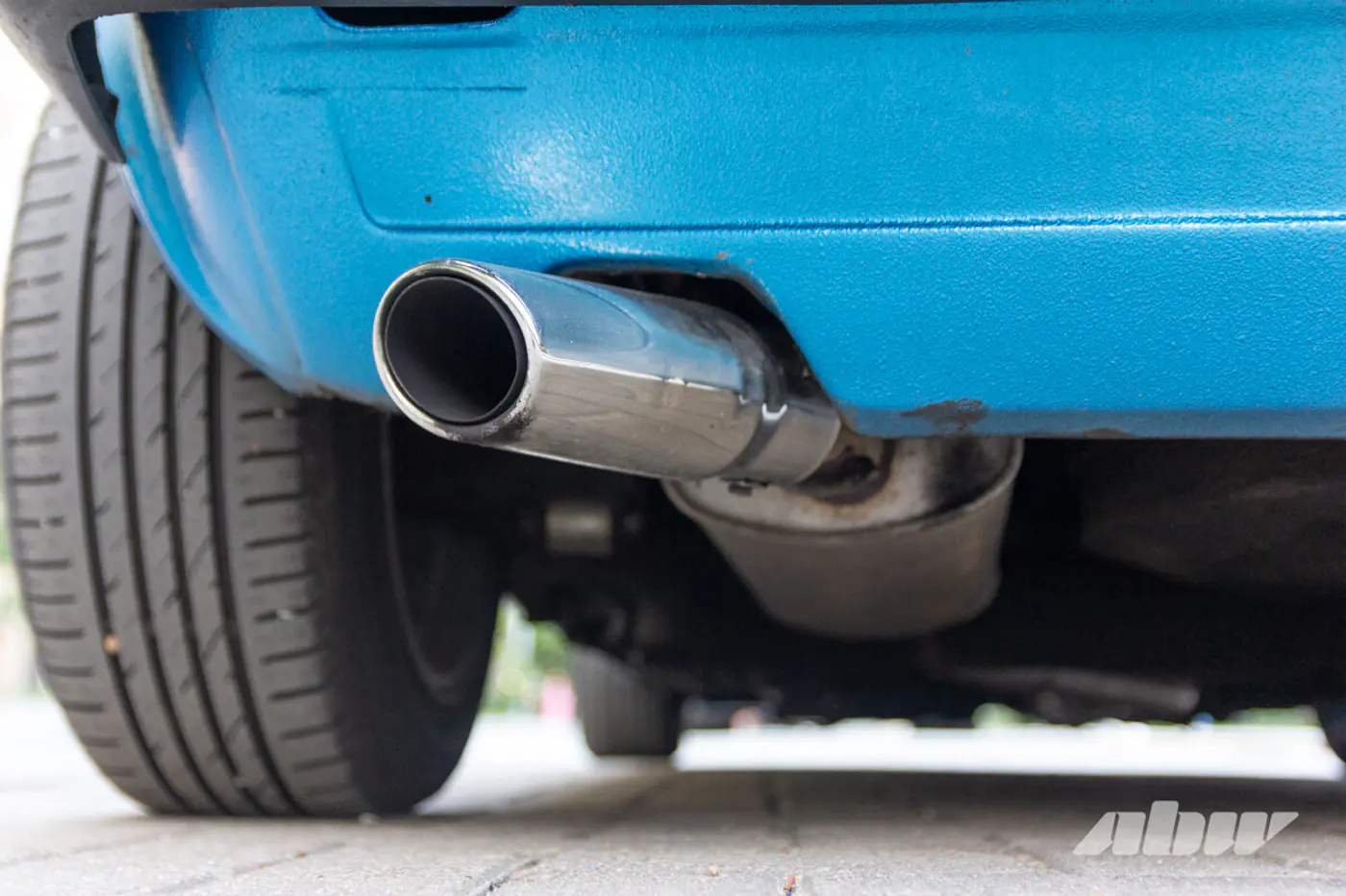 Даже «бриф» сохранился: история восстановления 41-летнего VW Golf Mk1