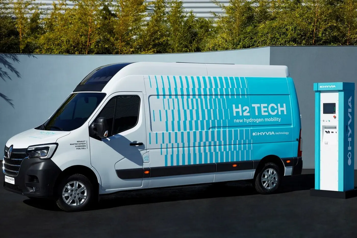 Renault построила прототип коммерческого фургона Master H2-Tech