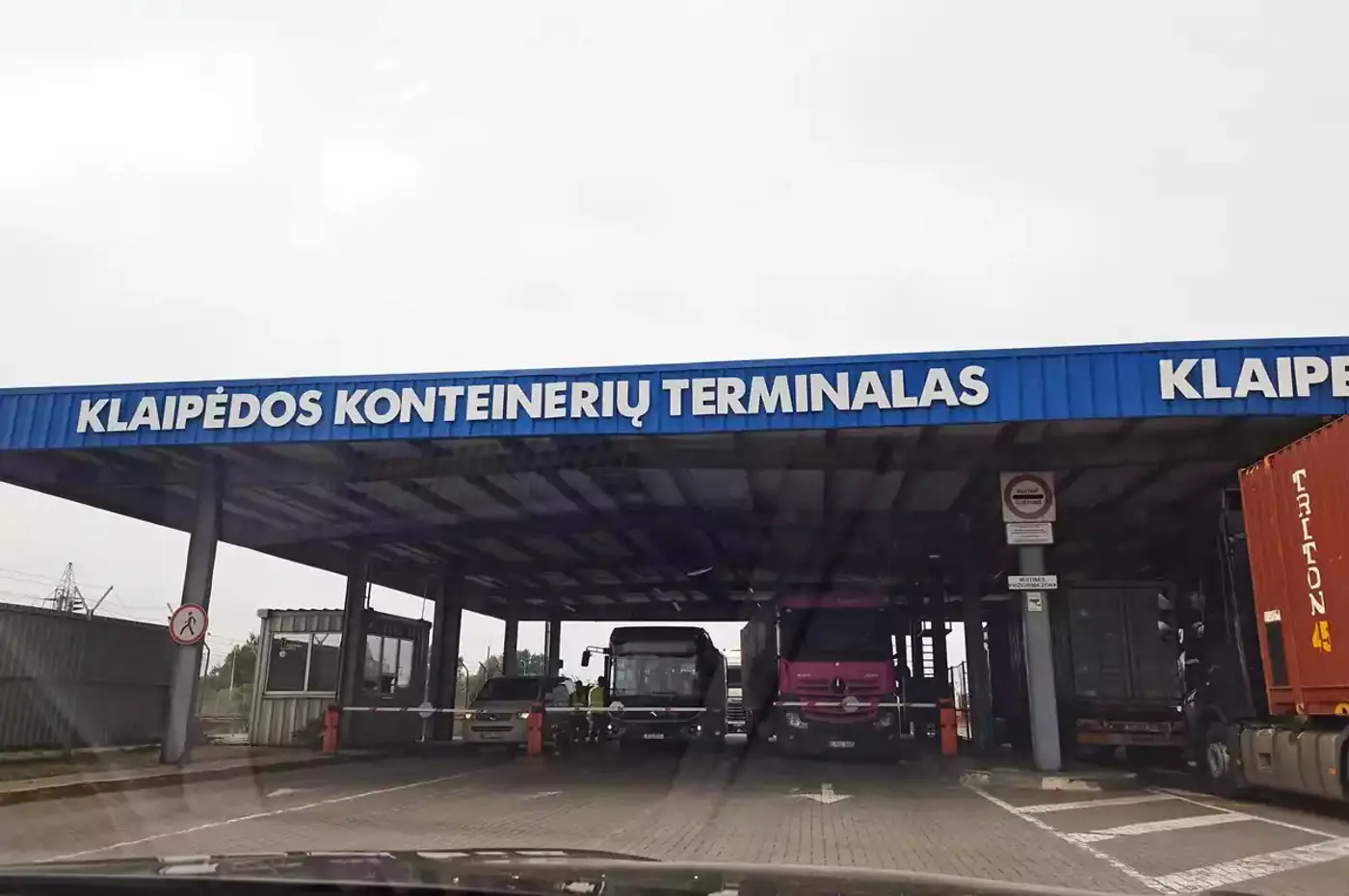 Голодающему в Клайпеде белорусу могут отдать автомобиль