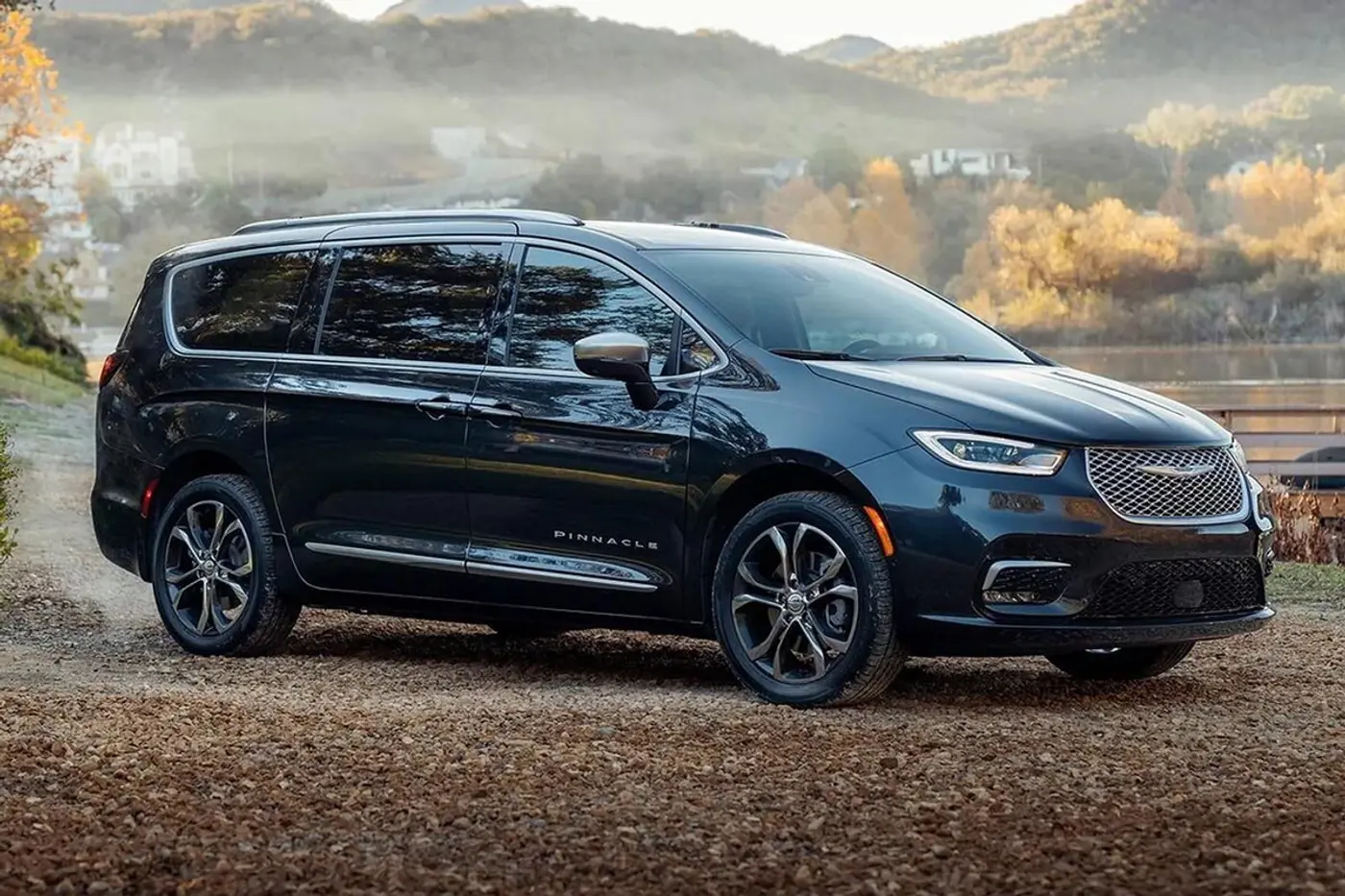 Все, что вы хотели знать о Chrysler Pacifica Hybrid 2024, но боялись спросить