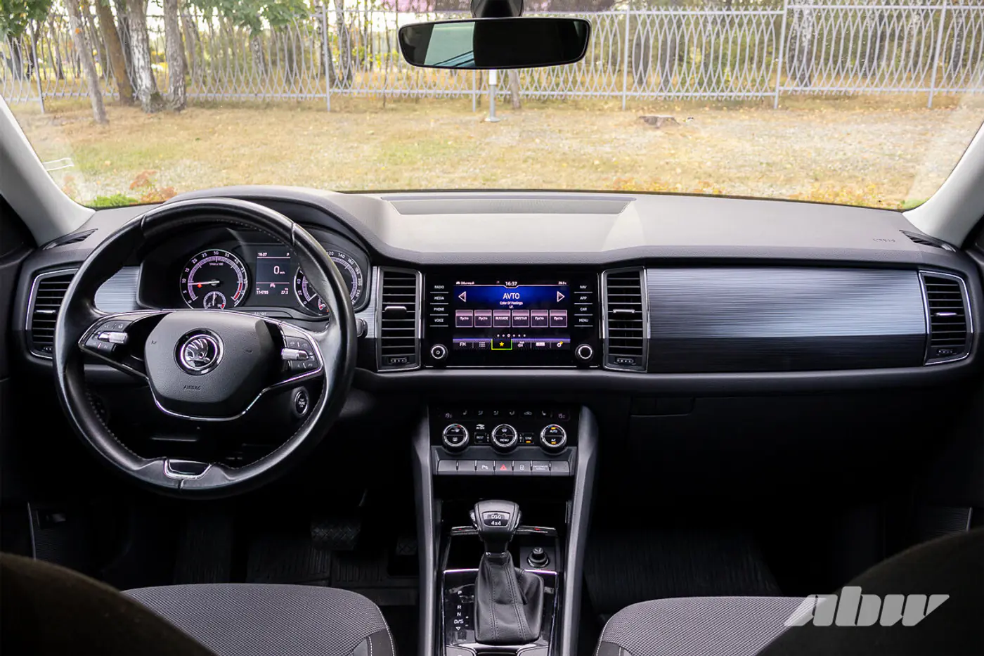Будто и не кроссовер вовсе: тест Skoda Kodiaq с пробегом