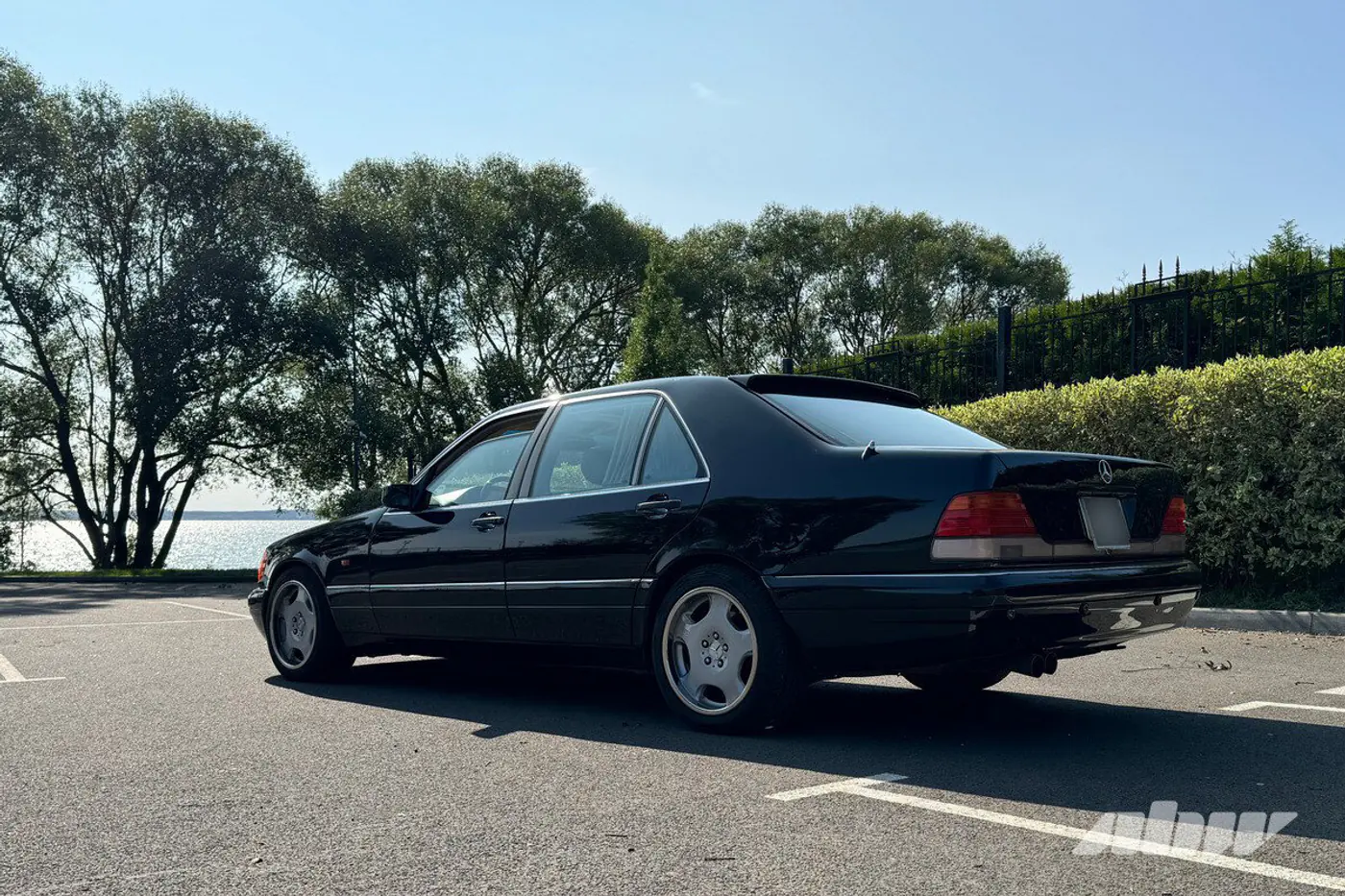 Mercedes W140 в 2024 году: какие проблемы могут быть с «кабаном»?
