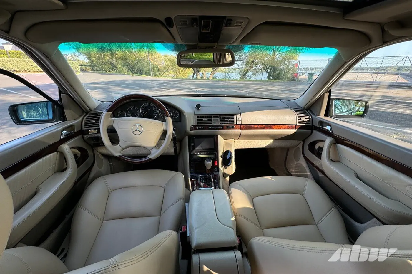 Mercedes W140 в 2024 году: какие проблемы могут быть с «кабаном»?