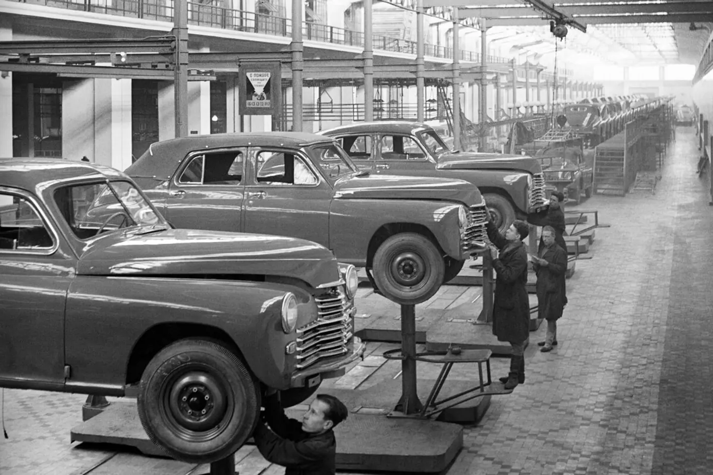 Back to USSR: история легендарного советского автомобиля «Победа»