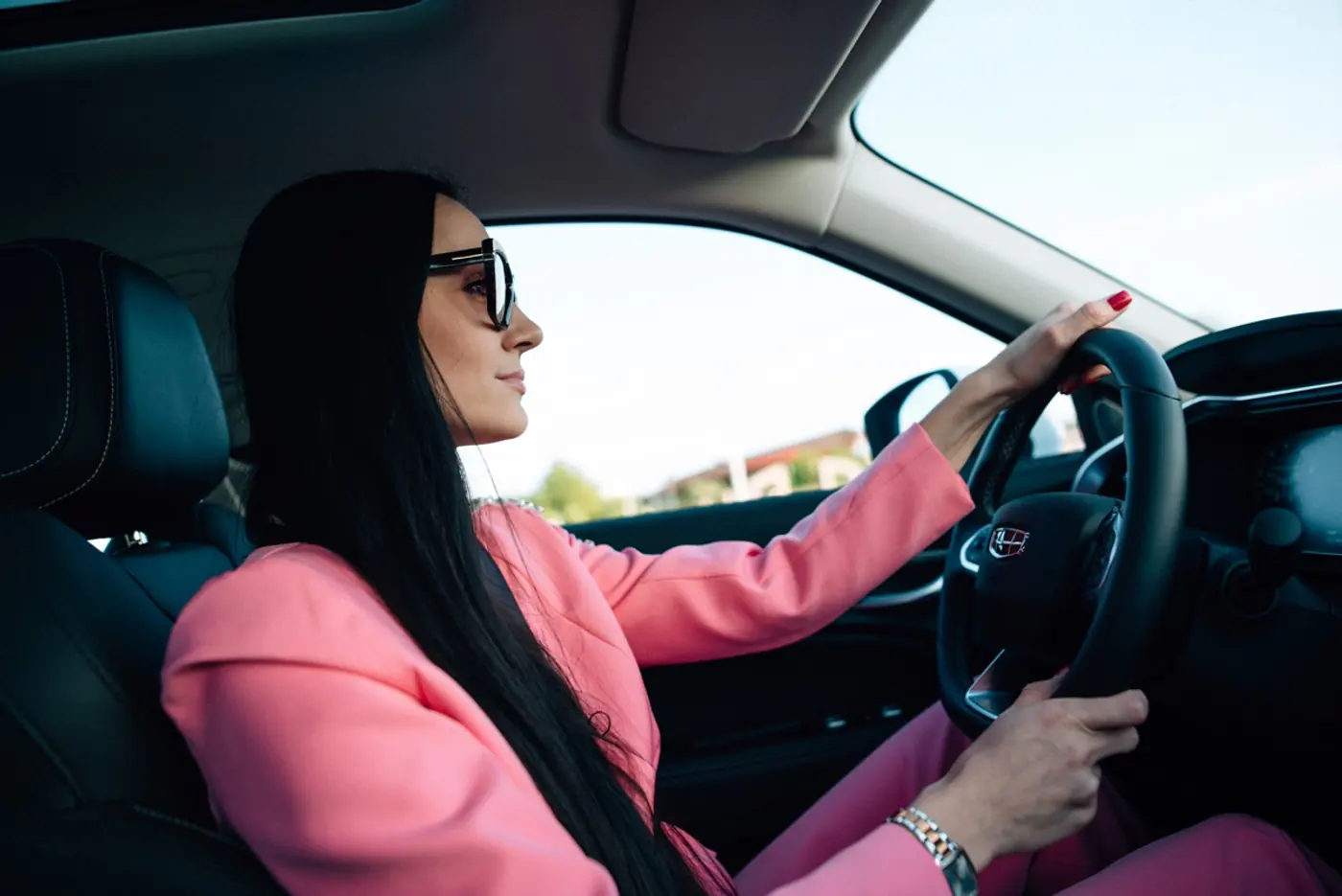 Бархатный weekend с Geely Tugella – мечта превращается в реальность!