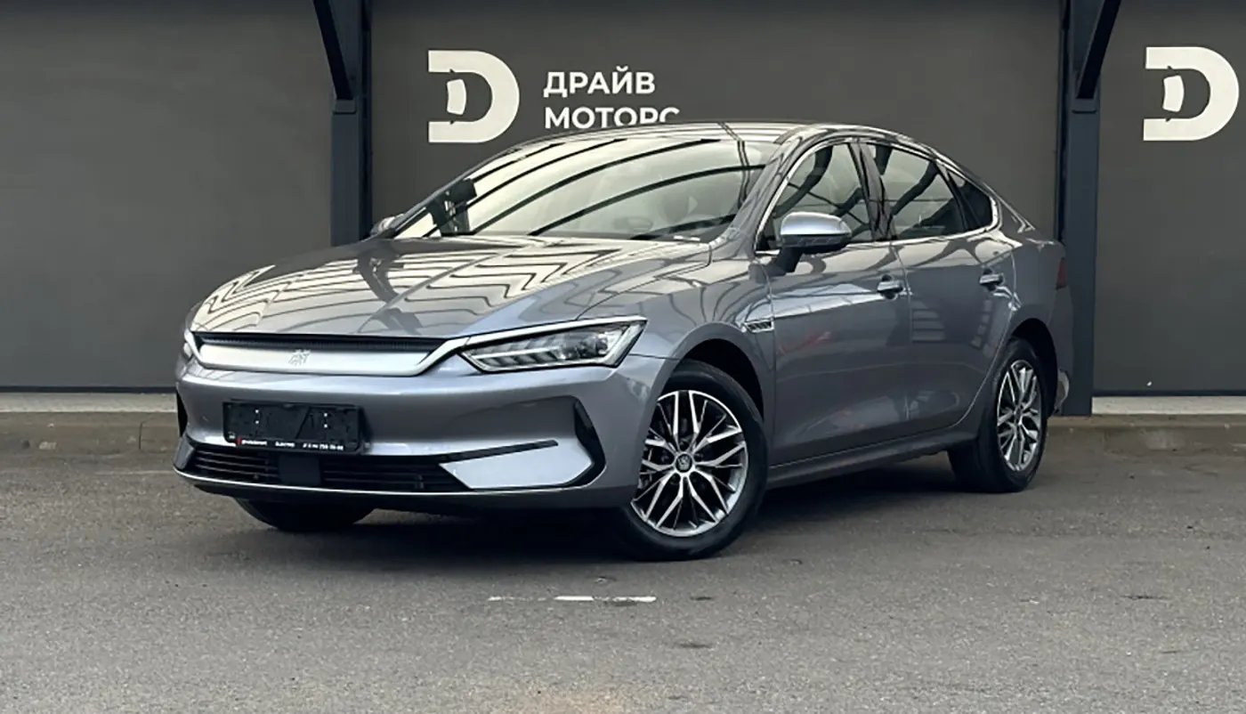 Авто с пробегом у дилера: выбор, чистота сделки, сопровождение после продажи