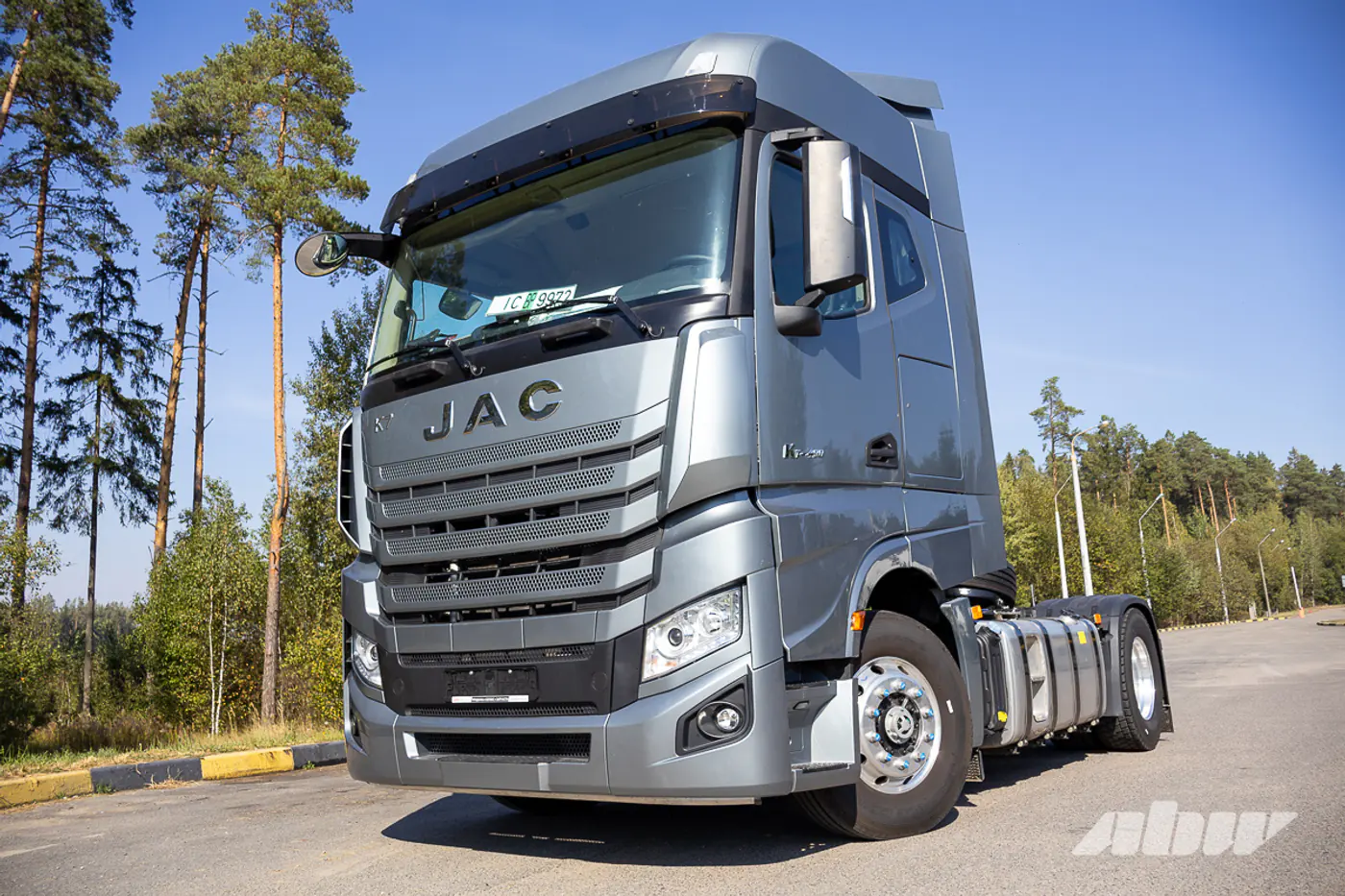 «Груженый поедет хорошо»: тестируем с дальнобойщиком тягач JAC K7