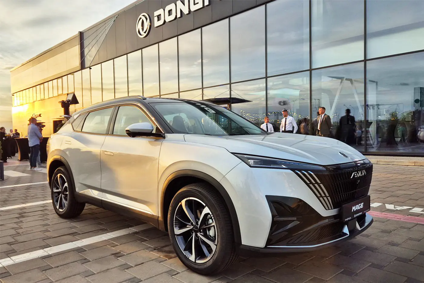 Инновационные технологии кроссовера Dongfeng Mage: разбор с пристрастием. При чем здесь SAAB?