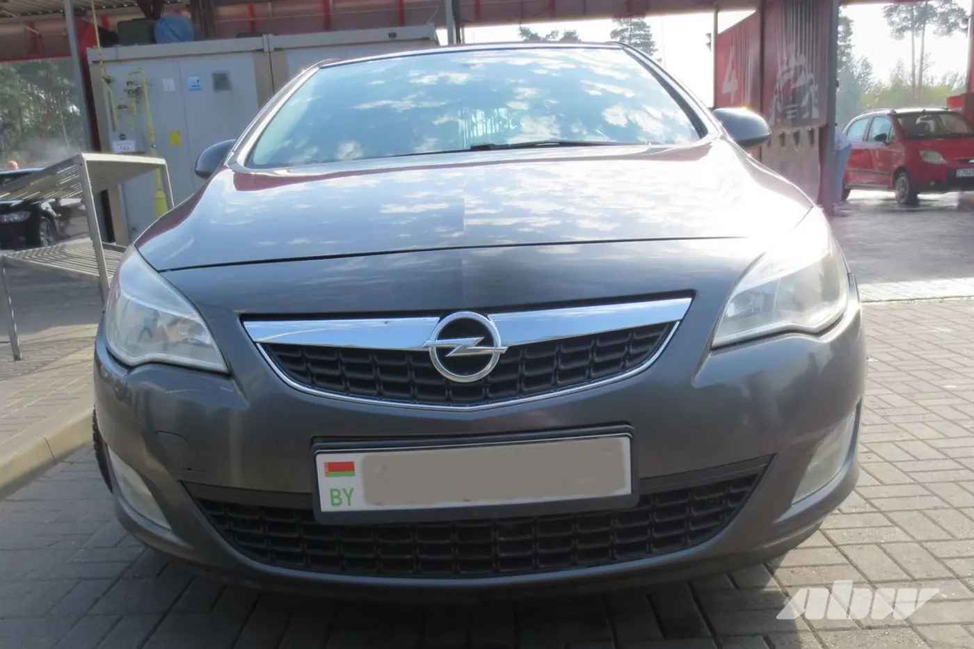 Opel_Astra_спереди