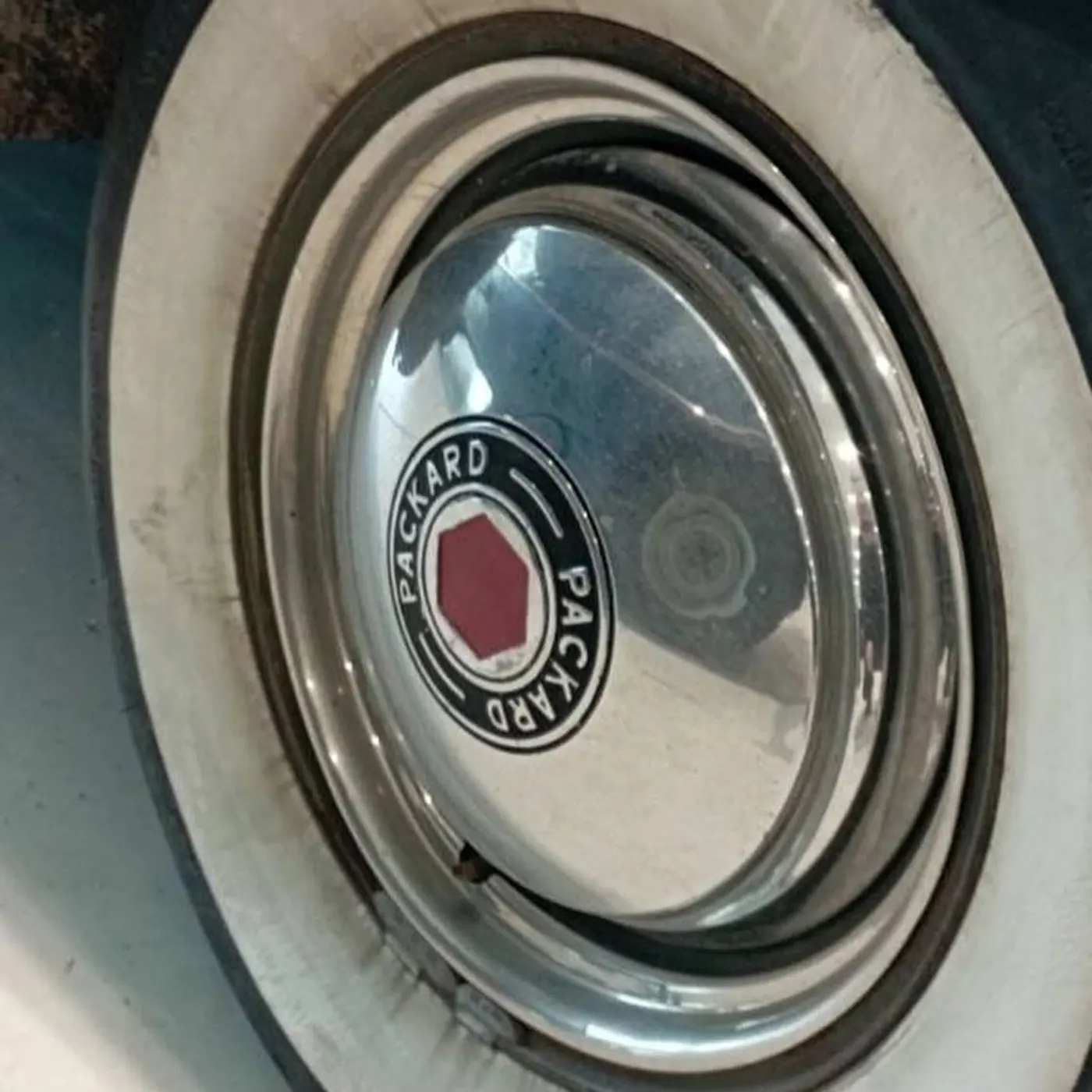 Packard 1950 года выпуска пополнил коллекцию ретроавтомобилей «Автоэпоха»