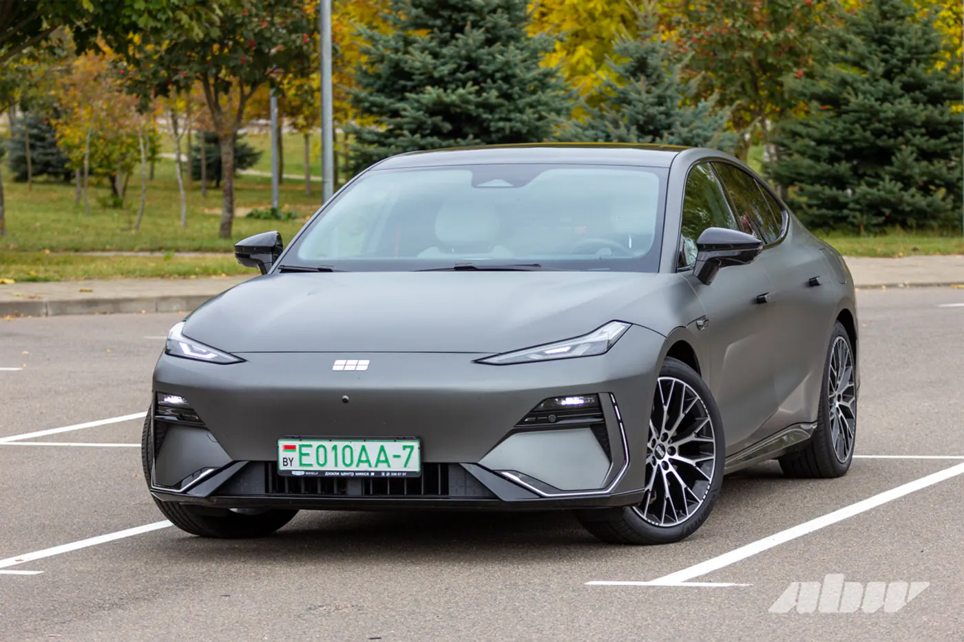 Уно комплименто: блиц-тест Geely E8