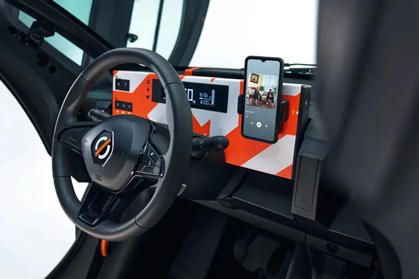 Возвращение Twizy: новинки от Mobilize для ценителей компактных авто