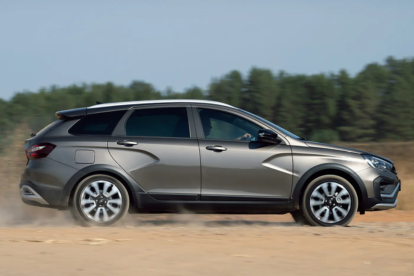 Внешний вид Lada Vesta SW Cross