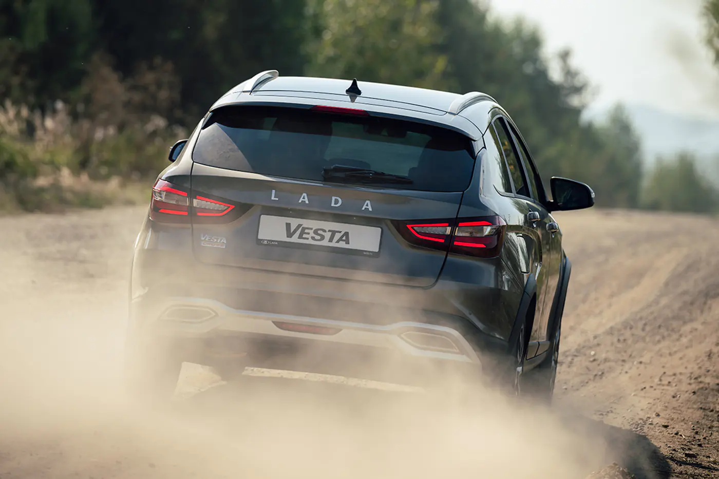 Обновленная Lada Vesta: большой тест-драйв на максималках по дорогам Удмуртии