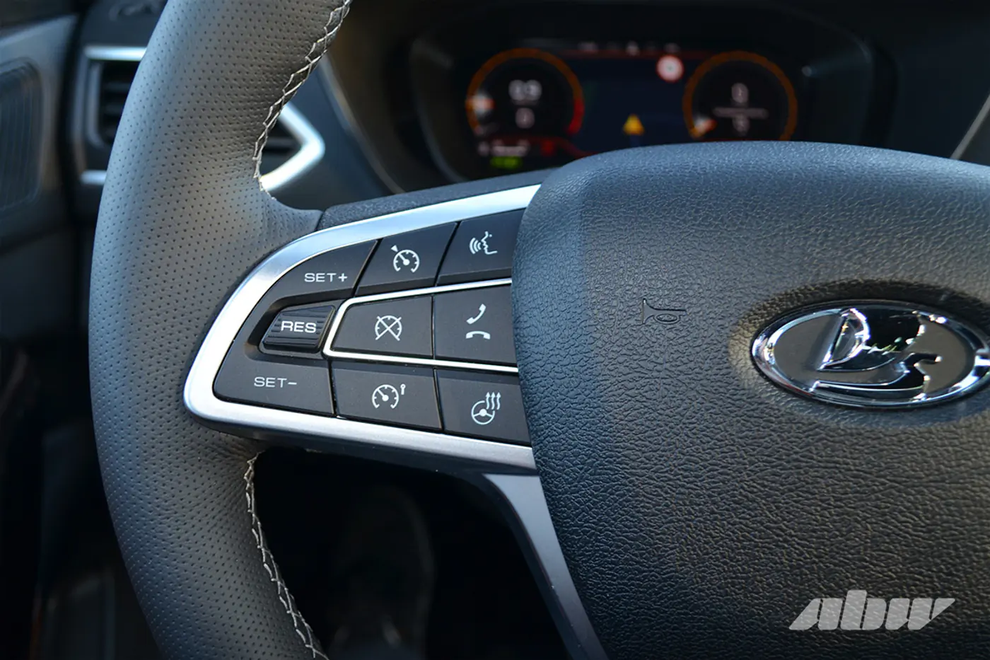 Обновленная Lada Vesta: большой тест-драйв на максималках по дорогам Удмуртии