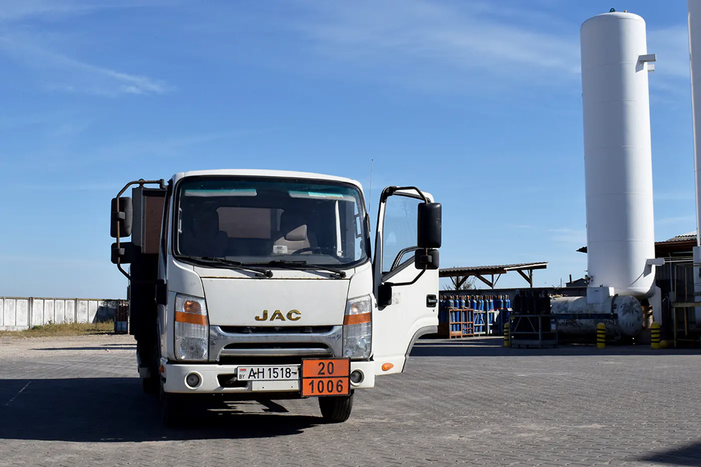 «Рабочая лошадка, вывозит все наши задачи»: что белорусы говорят о JAC N-56