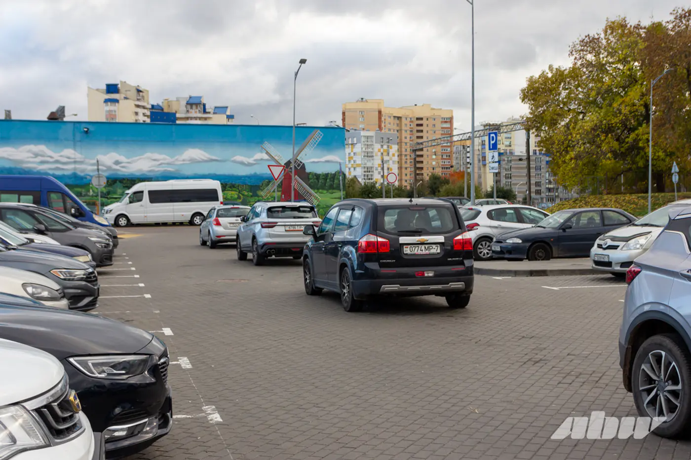 Эксперимент ABW: сможем припарковаться на вокзале?