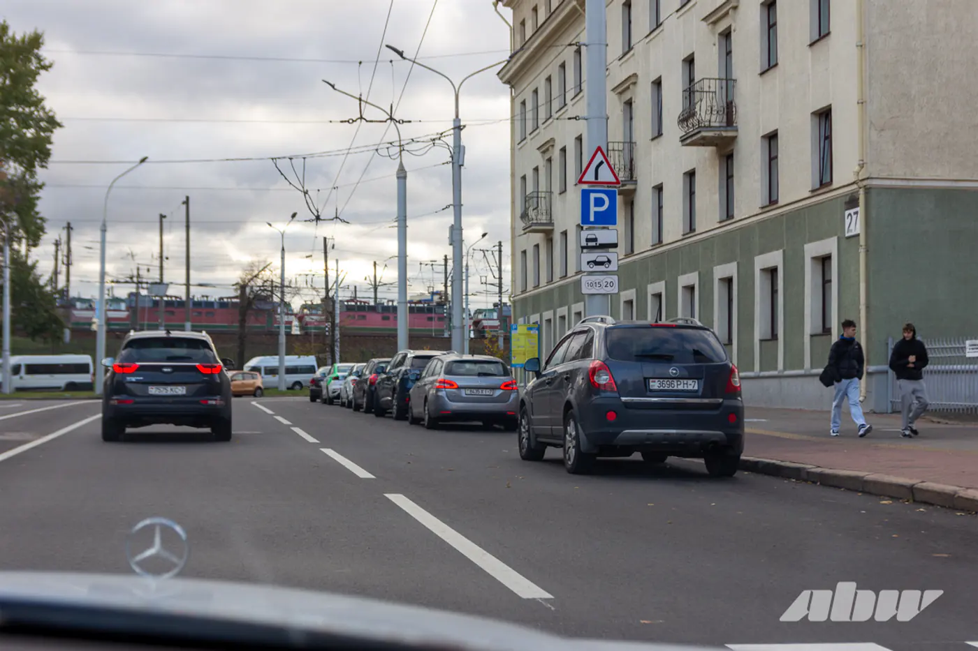 Эксперимент ABW: сможем припарковаться на вокзале?