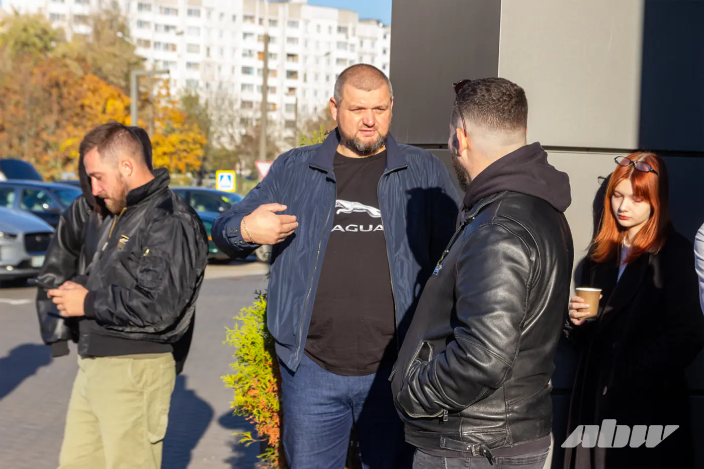 «Китайца» починить сложнее: Jaguar-клуб отпраздновал 10-летие и рассказал про свои авто