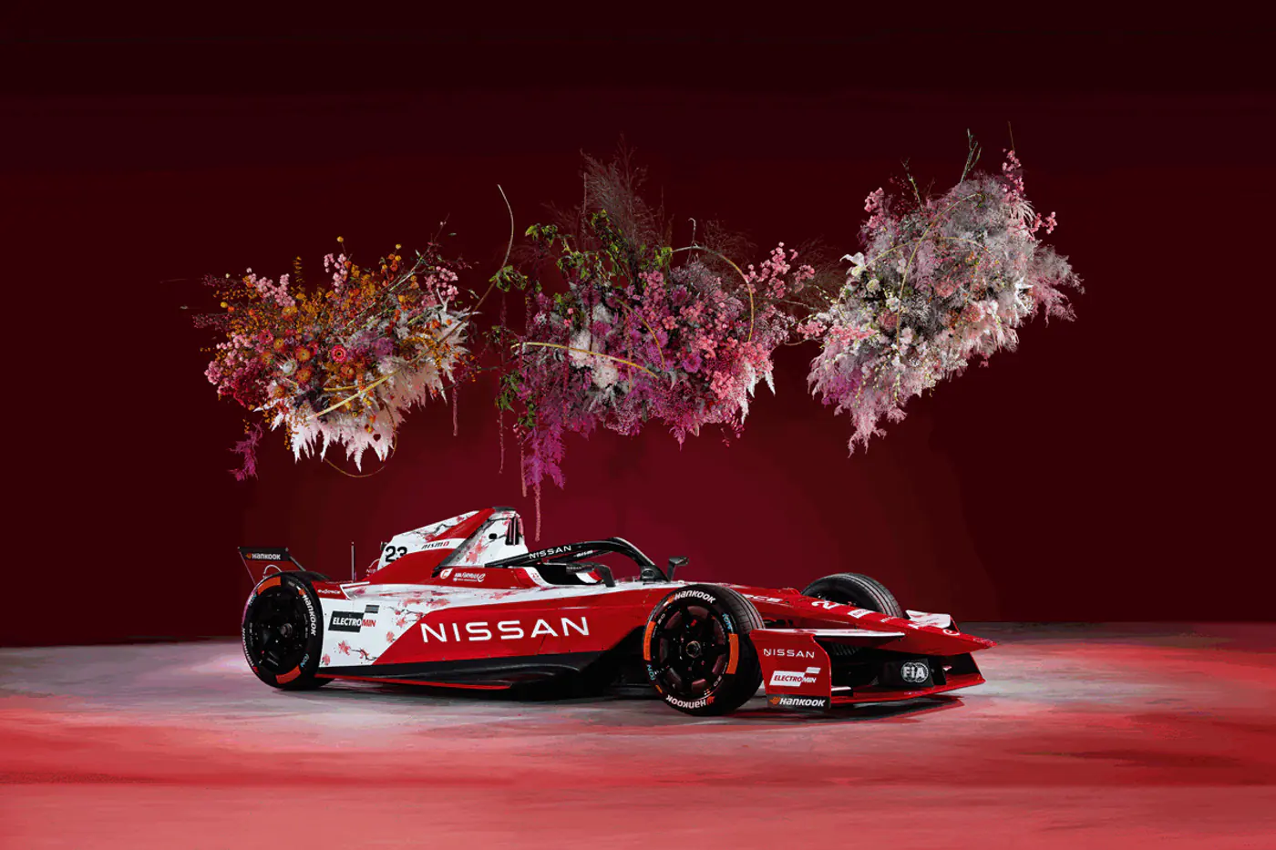 Норман Нато и цветы сакуры принесут успех Nissan Formula E Team