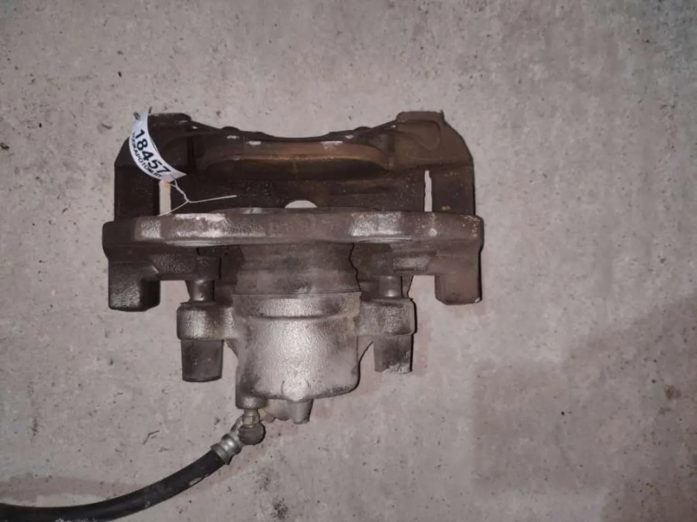 Суппорт передний правый к Mazda 5 2008
