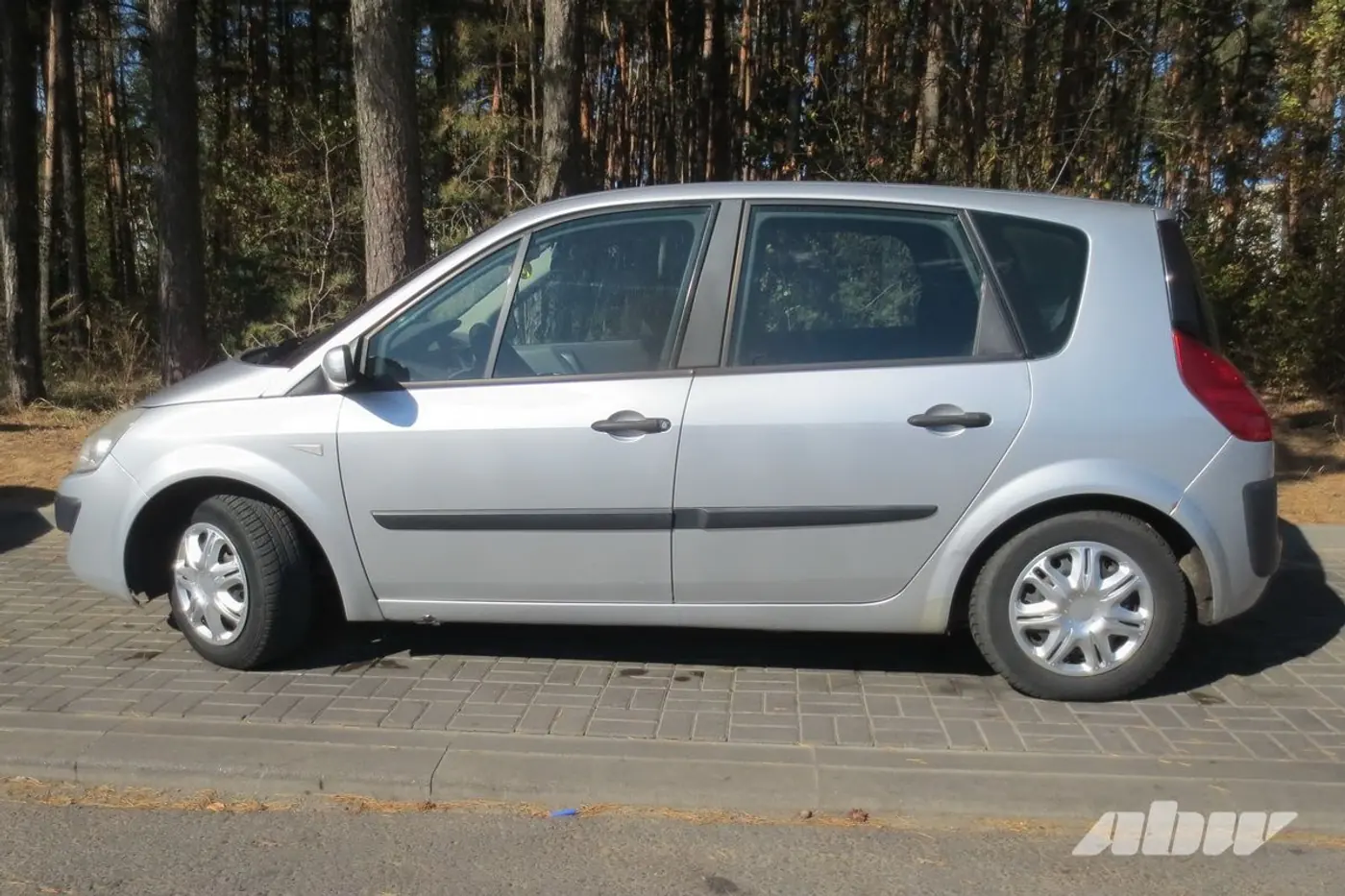 Renault_Scenic_сбоку