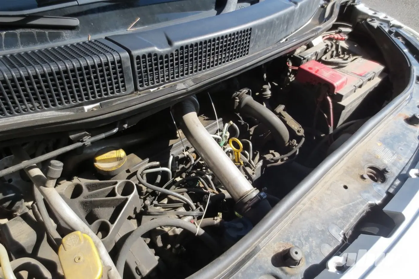 Renault_Scenic_двигатель