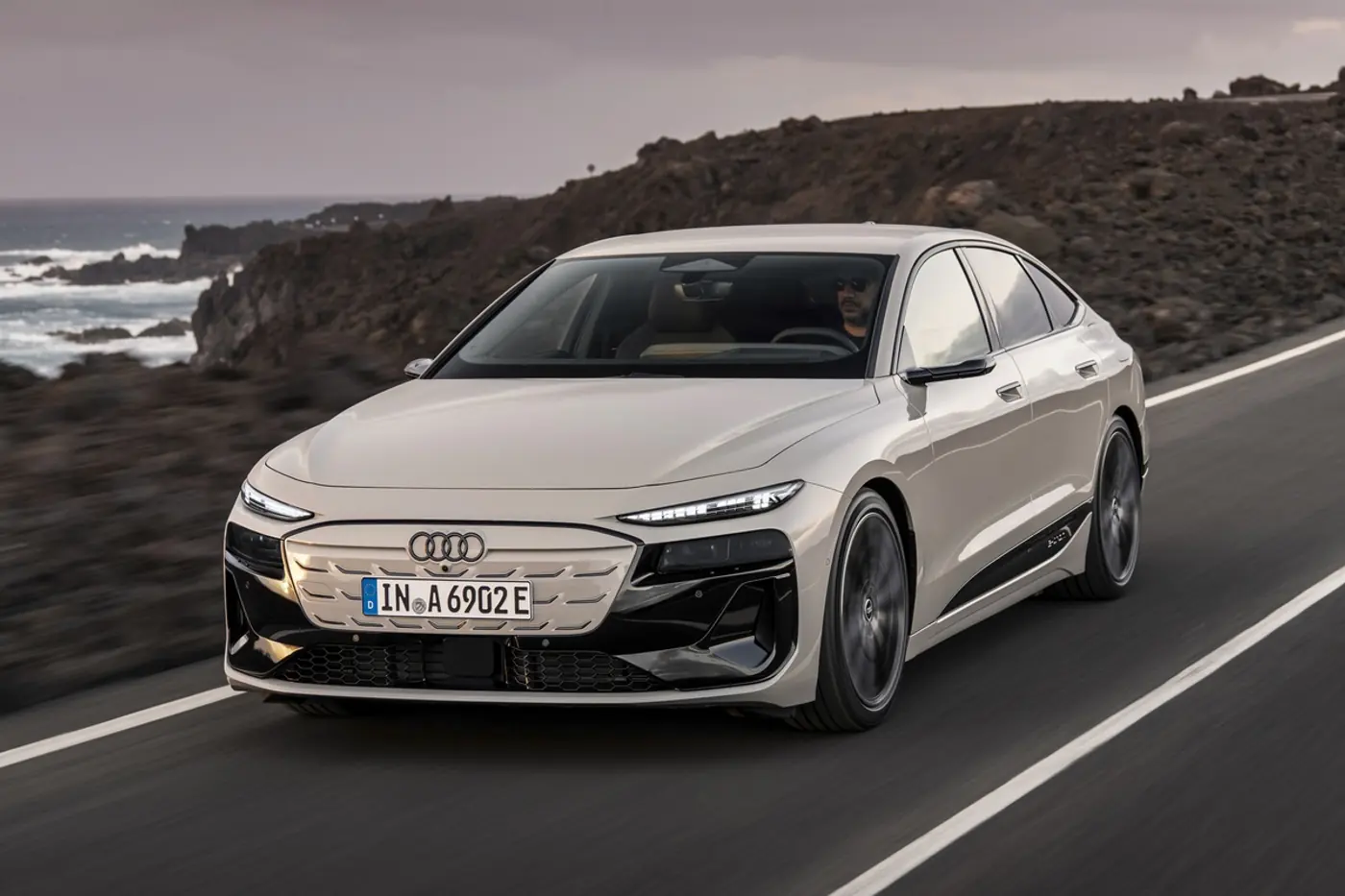 Самый доступный в гамме: представлен базовый Audi A6 E-Tron