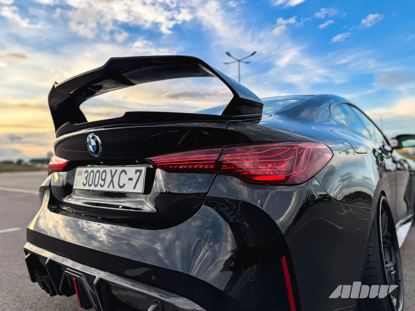 «Удивлен качеством китайского обвеса»: Андрей и его стенс-BMW
