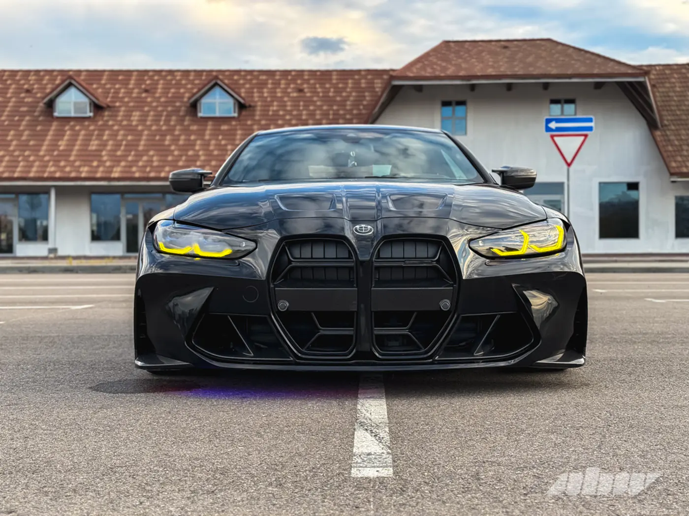 «Удивлен качеством китайского обвеса»: Андрей и его стенс-BMW