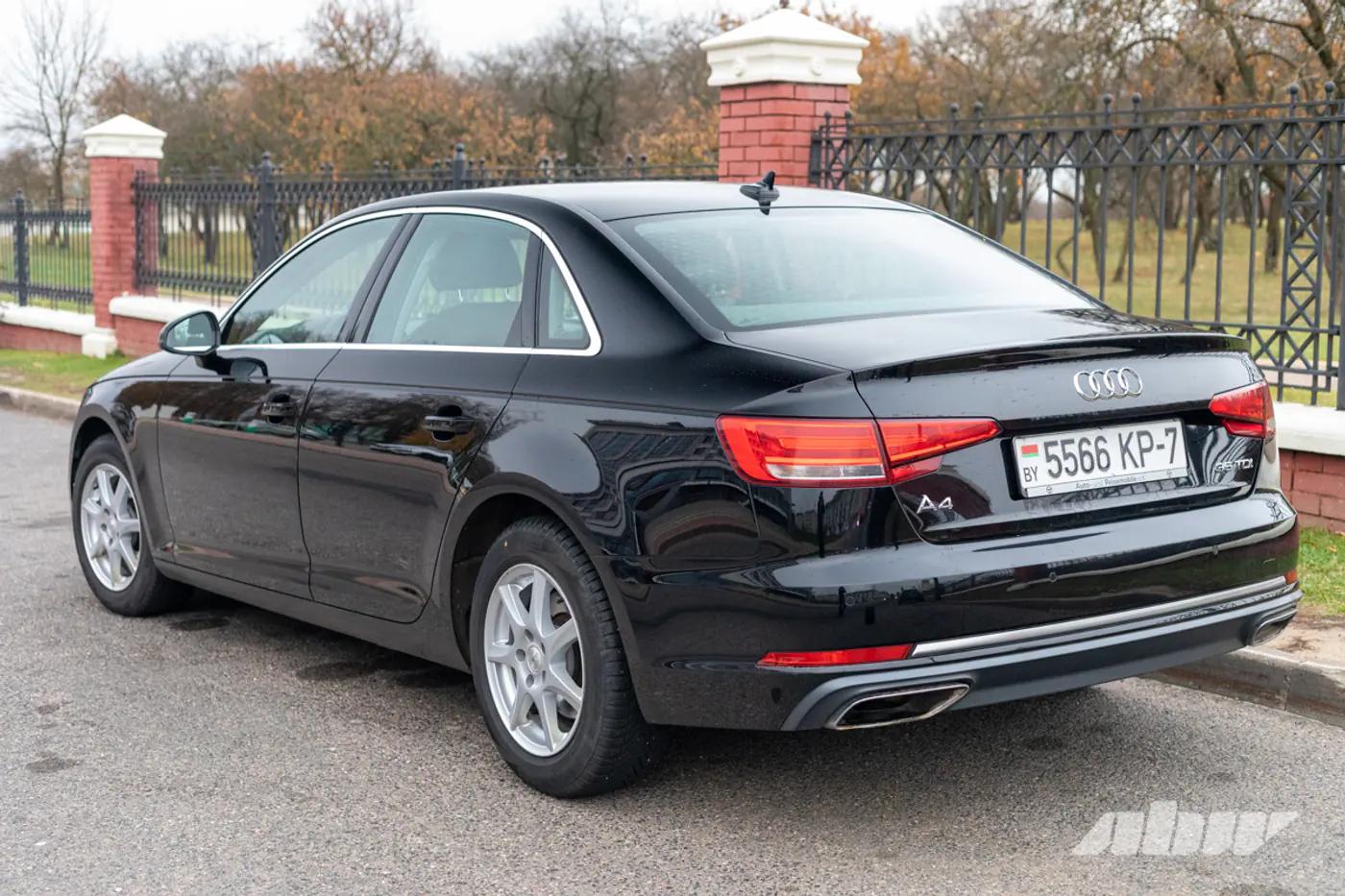 «За рулем этой машины не устаешь». Мнение владельца Audi A4