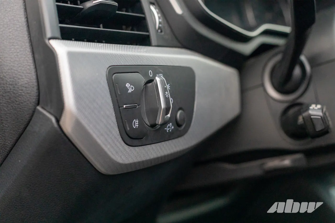 «За рулем этой машины не устаешь». Мнение владельца Audi A4