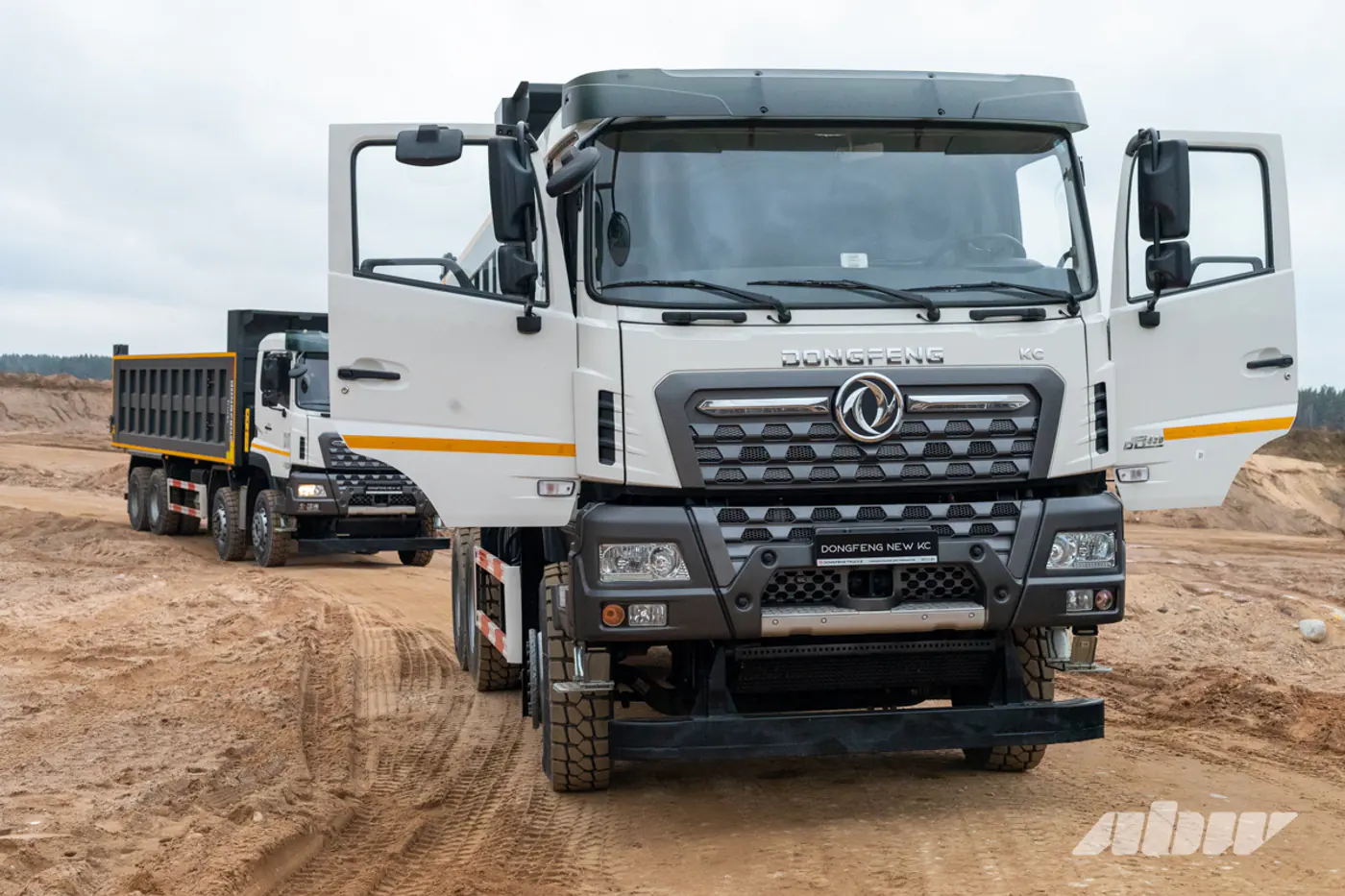 На замену «европейцам»? Знакомимся с самосвалами Dongfeng KC