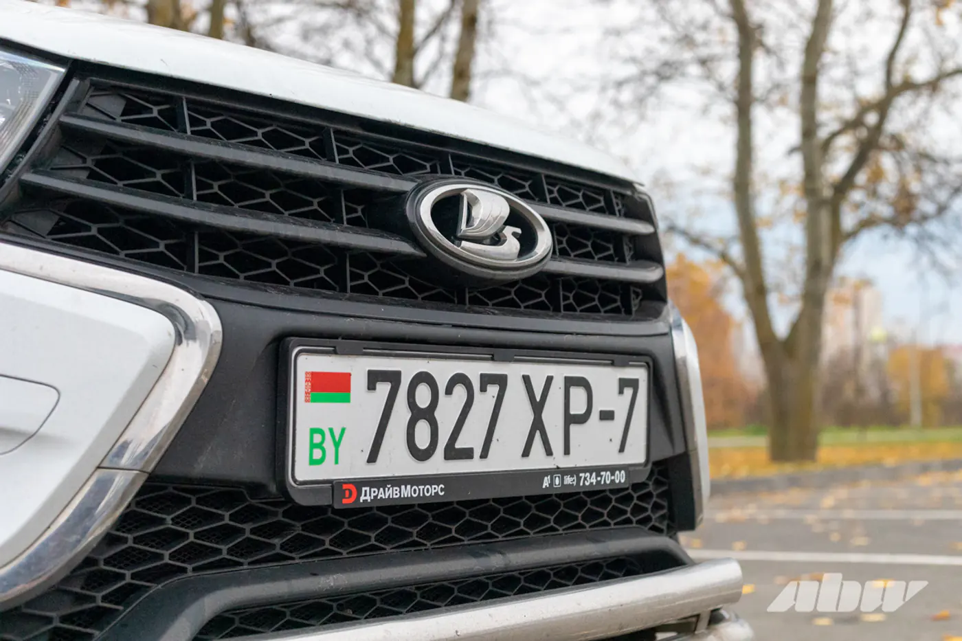 «Мы приехали «просто посмотреть»: история покупки почти новой Lada Vesta SW Cross