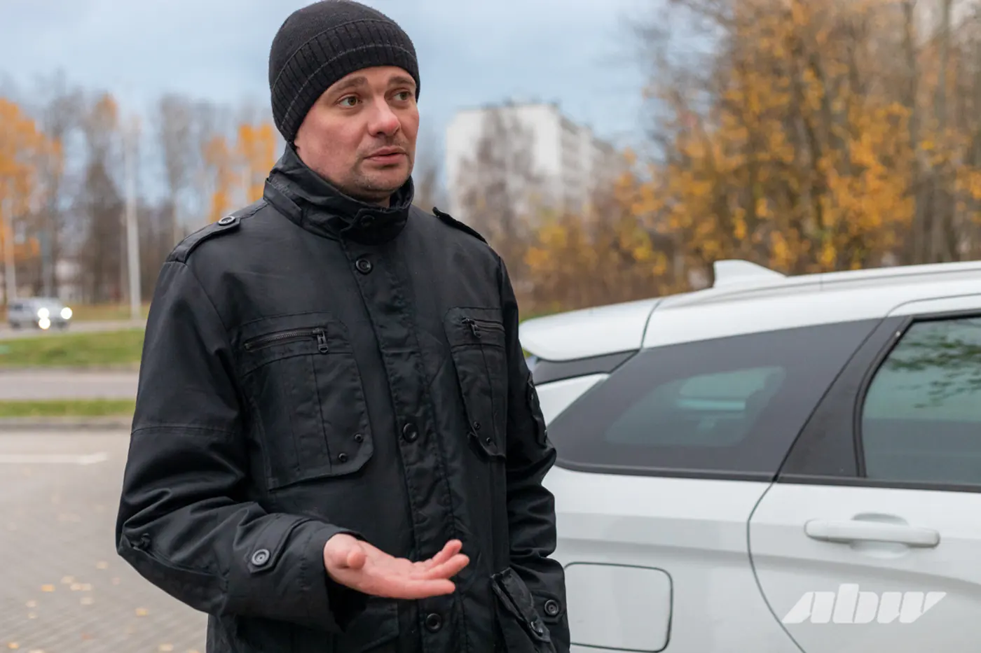 «Мы приехали «просто посмотреть»: история покупки почти новой Lada Vesta SW Cross