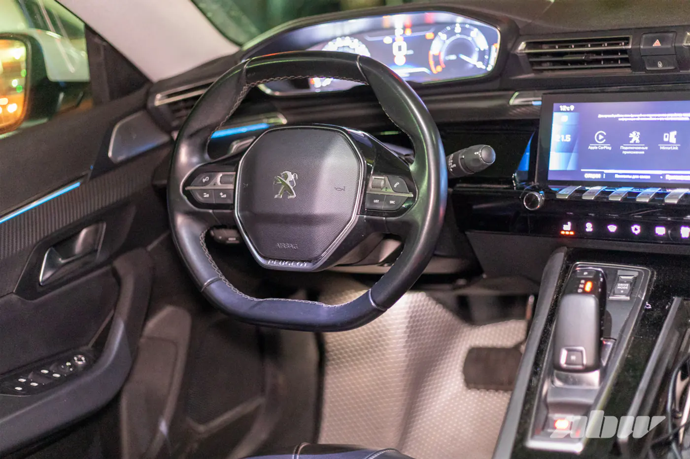«Замена цепи потянула на 3100 рублей»: о чем говорят владельцы Peugeot?