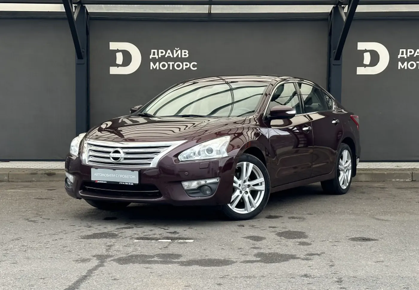 «Мы приехали «просто посмотреть»: история покупки почти новой Lada Vesta SW Cross