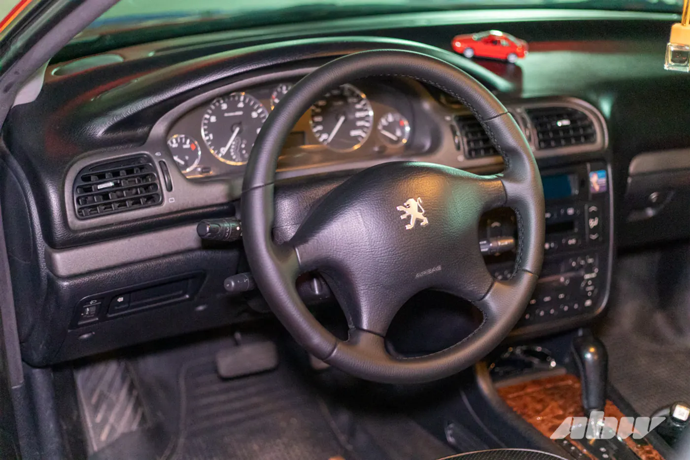 «Замена цепи потянула на 3100 рублей»: о чем говорят владельцы Peugeot?