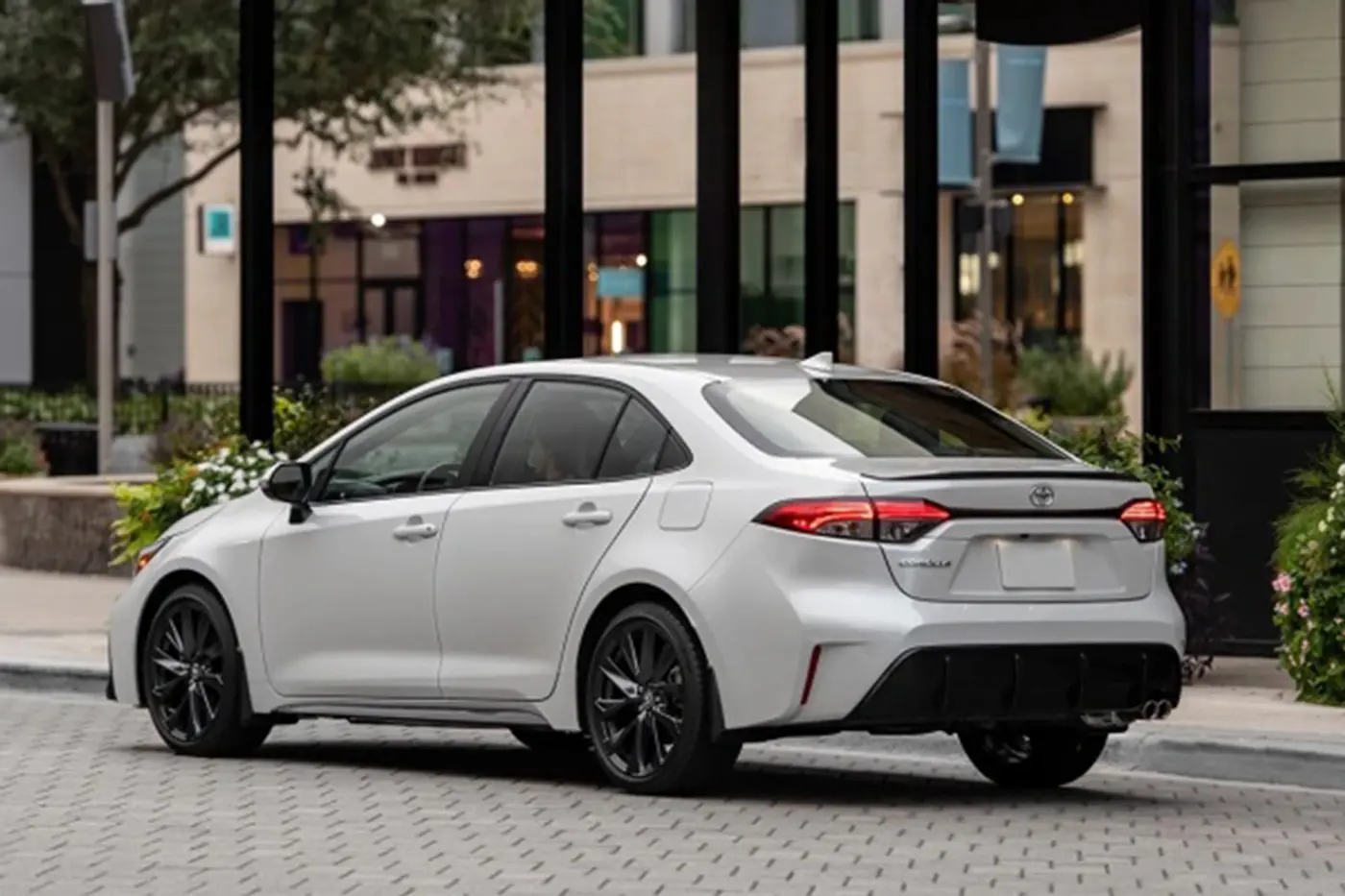 В Россию привезли Toyota Corolla – она похожа на спорткар