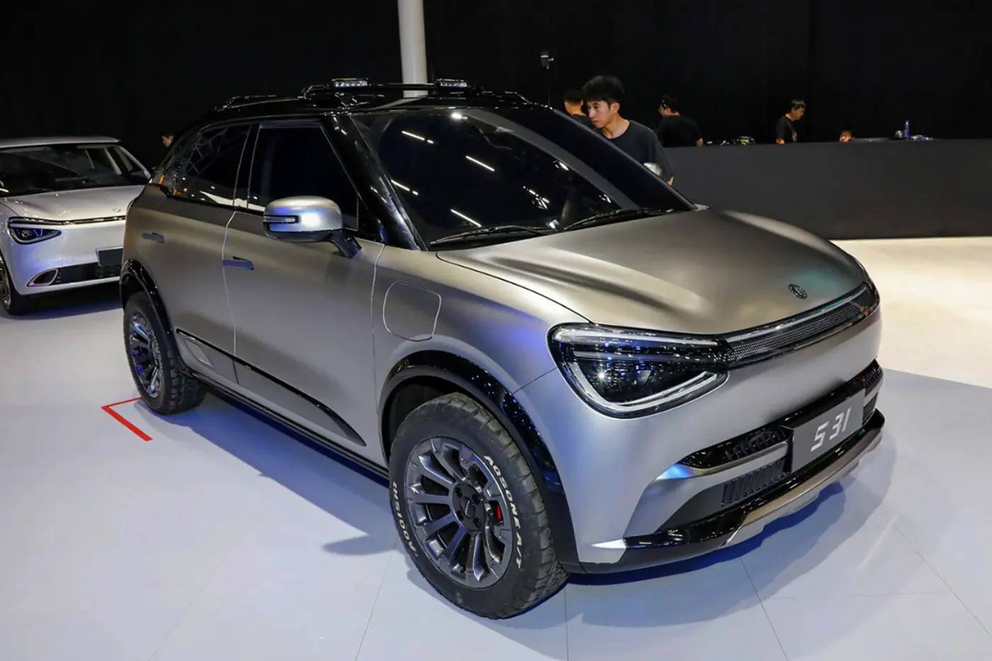 Электромобиль Dongfeng BOX получил Cross-версию