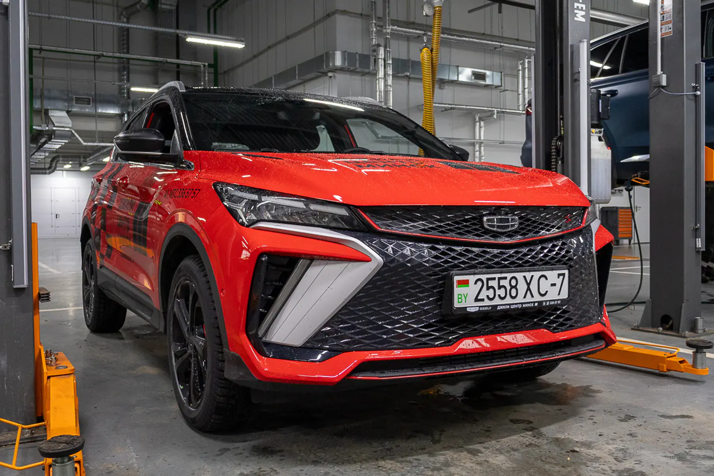 Несите микроскоп: «разборка» нового Geely Coolray