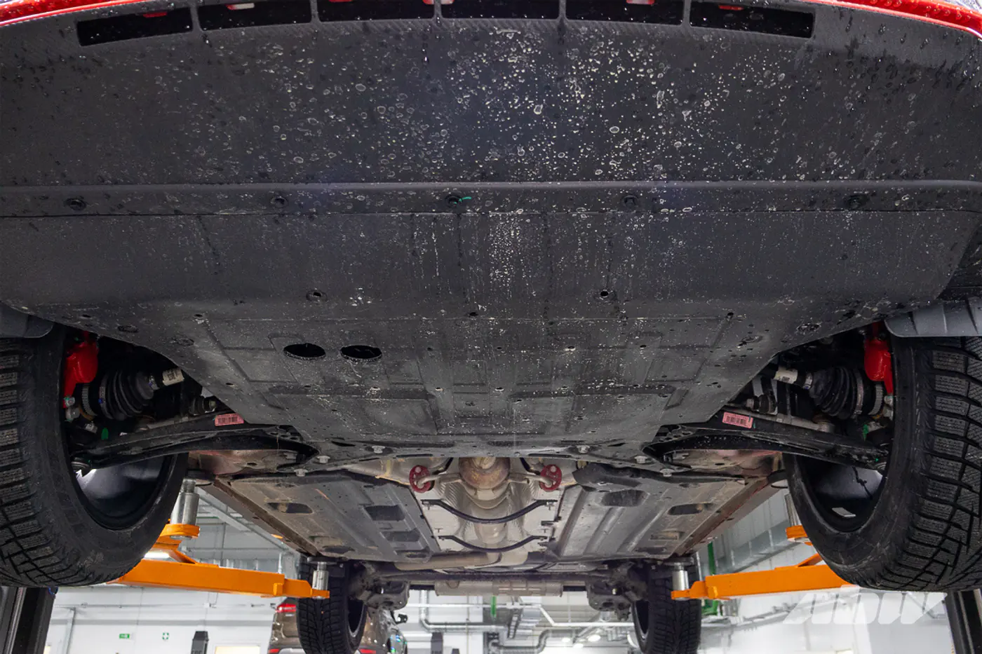 Несите микроскоп: «разборка» нового Geely Coolray
