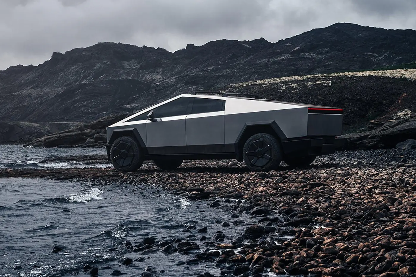 Автоэксперты: в Tesla Cybertruck лучше не вкладываться