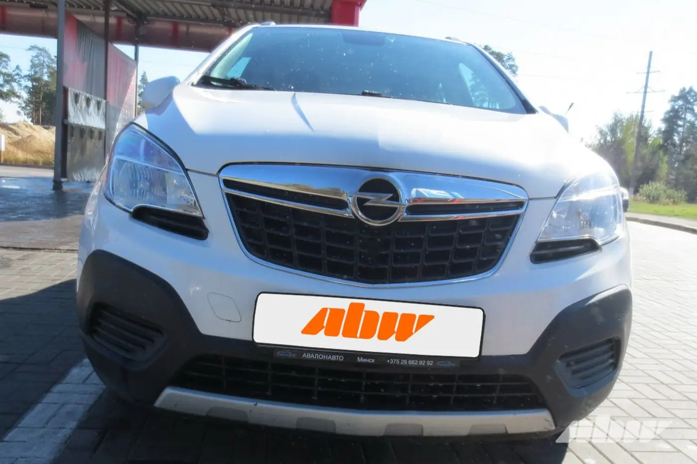 Opel_Mokka_спереди