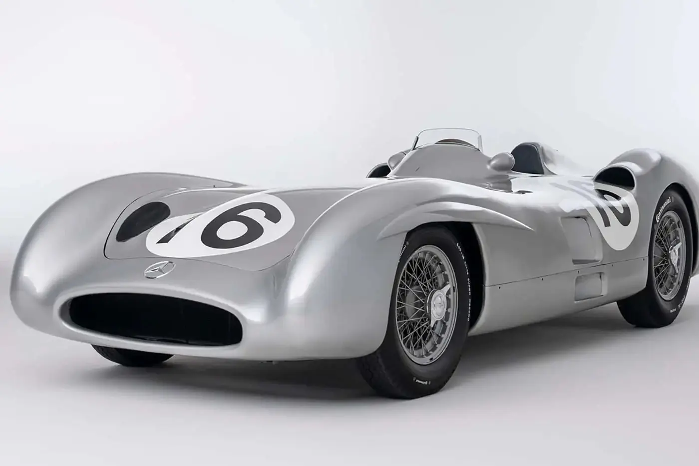 На аукцион выставлен Mercedes 1950-х годов: цена стартует от $55 млн