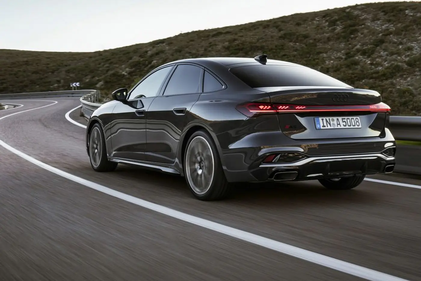 Audi разработала гибридные варианты для популярных моделей