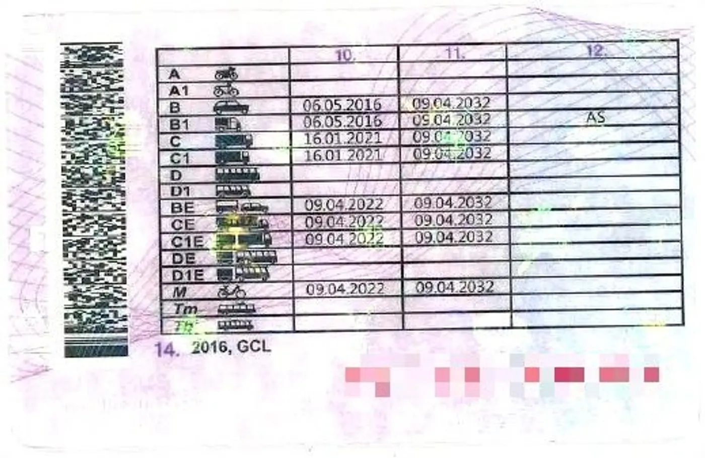 Дальнобойщицу с поддельными правами задержали при выезде из Литвы, она была не за рулем