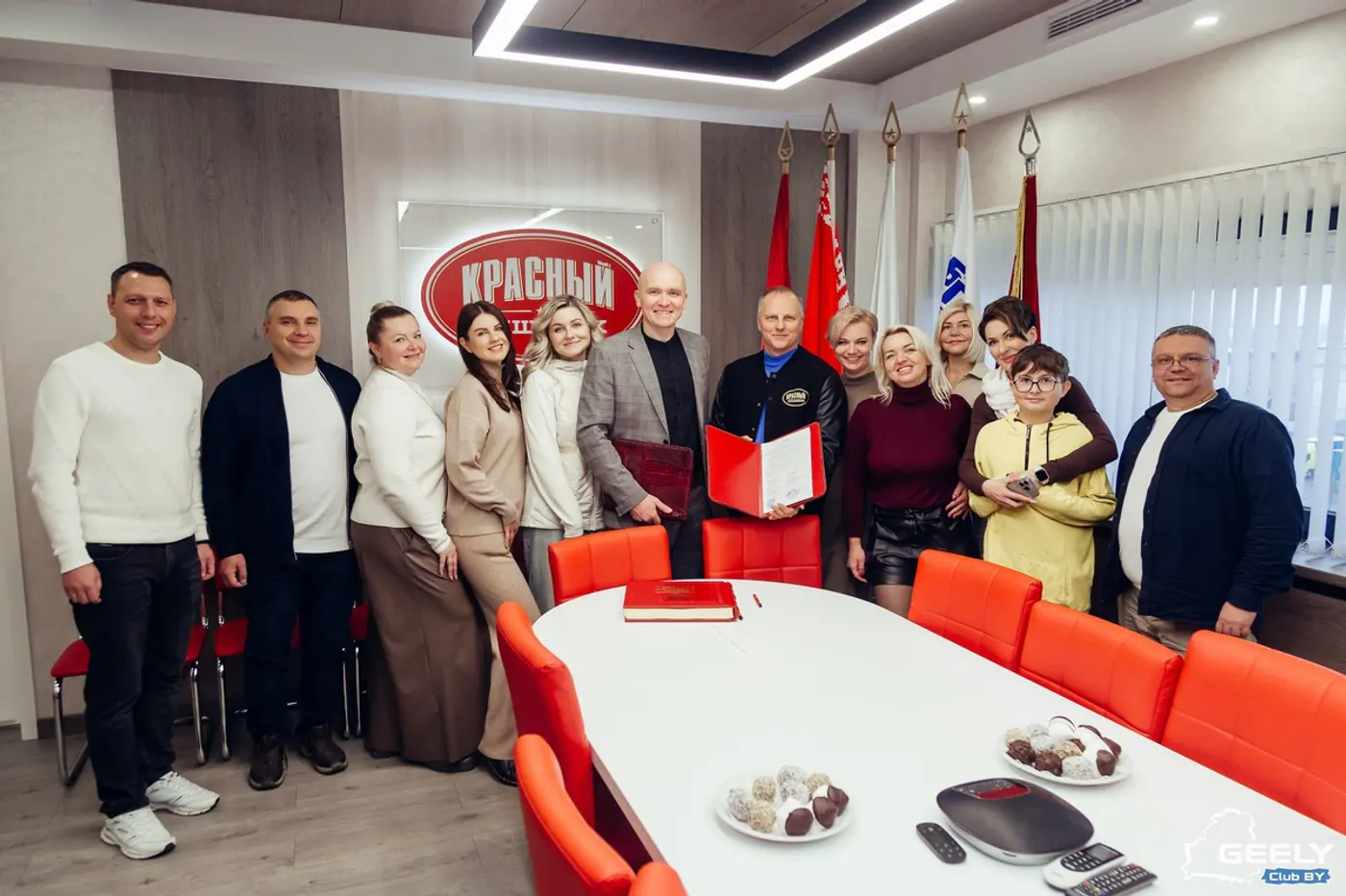 Зефир, благотворительность и Geely